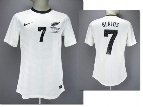 Leo Bertos OFC Cup gegen Solomon Islands 2012, New Zealand - Trikot 2012 OFC Cup