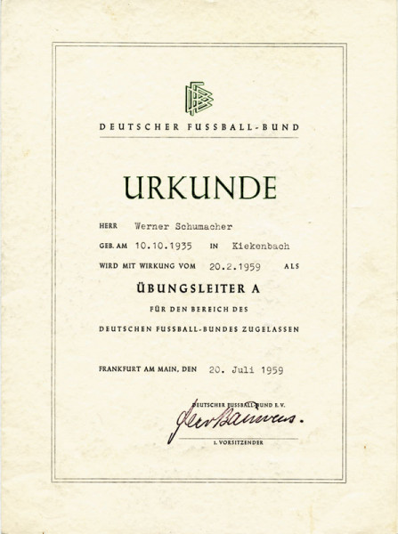 German Football Autograph Peco Bauwens