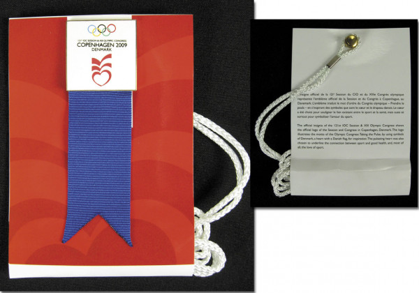 Offizielles Teilnehmerabzeichen für die 121. IOC S, IOC-Session 2009