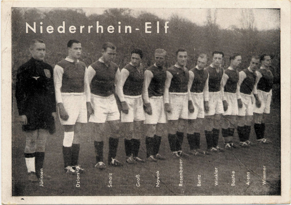 S/W-Fotopostkarte Auswahlmannschaft "Niederhein-El, Postkarte 1940