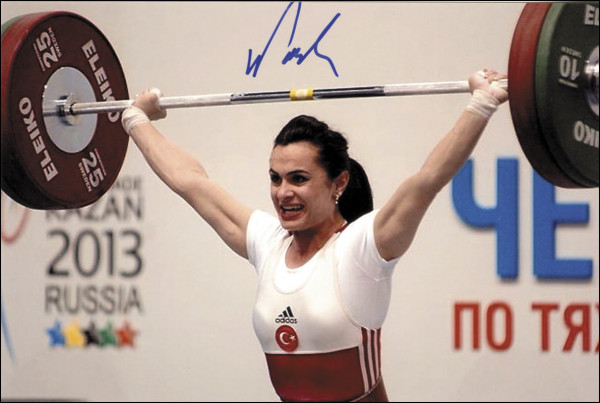 Taylan, Nurcan: Olympic Games 2004 Autograph Weightlifting Turkey