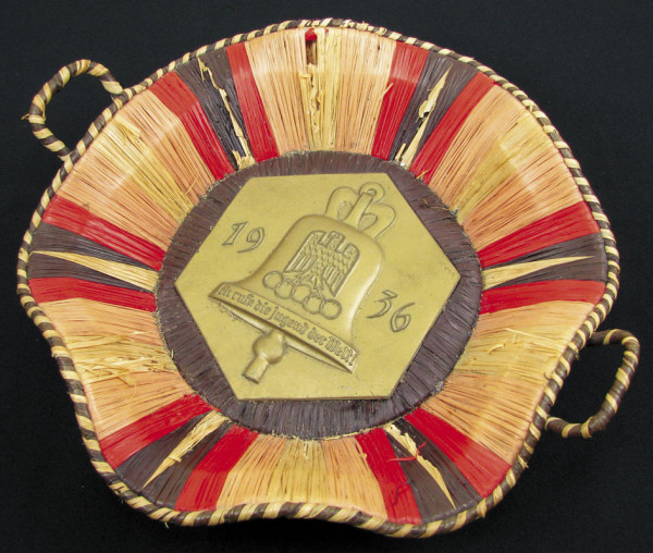 Dreifarbig Bastkörbchen mit Wellenrand, Bastkorb OSS1936