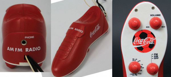 Coca Cola Fussballschuh - AM FM Radio C15/S15 - UN, Coca-Cola Radio Fußballschuh