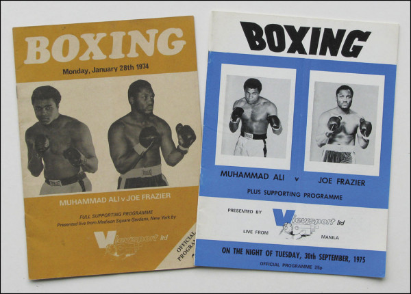 Zwei Programme Weltmeisterschaft im Schwergewicht "Joe Frazier v Muhammad Ali 28th January 1974" + "