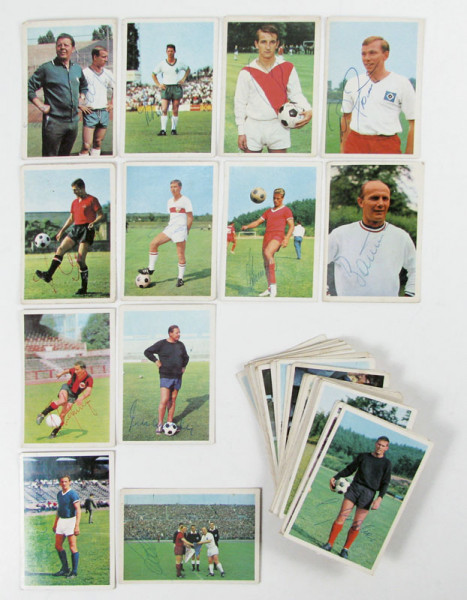 47 Sammelbilder der Serie "Bergmann - Fußball 1967, Sammelbilder-Bergmann 67
