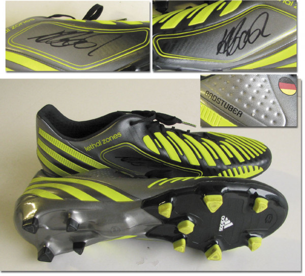 München - Badstuber: match worn player boots Badstuber, signed