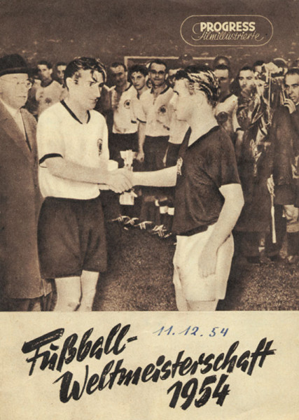 Progress Filmillustrierte: Fußball-Weltmeisterschaft 1954. (Programm-Faltblatt)