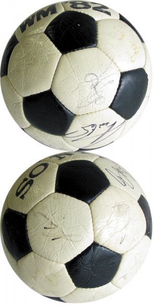 Nationalmannschaft 1982: Autograph Ball German Team : World Cup 1982
