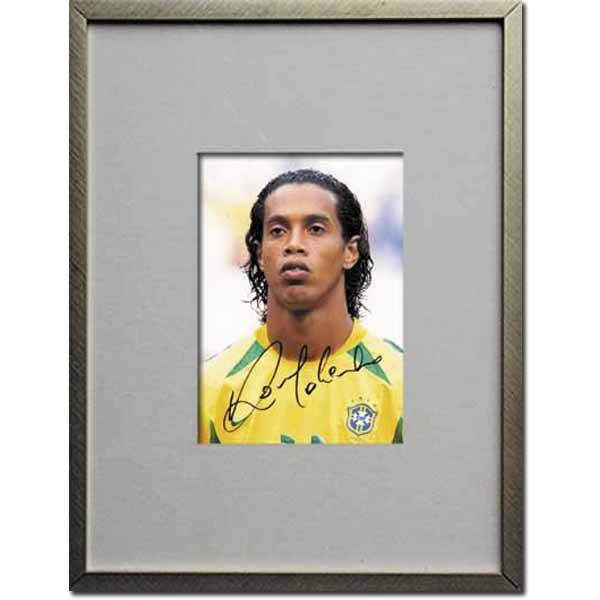 Ronaldinho: Original Autograph im Rahmen