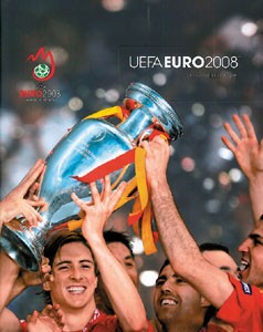 UEFA EURO 2008 (TM) - Das offizielle Buch - Luxusausgabe.
