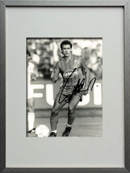 Littbarski, Pierre: Autograph: Pierre Littbarski