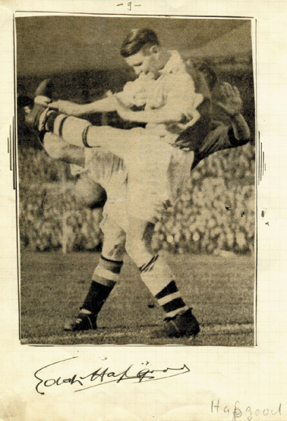 Hapgood, Eddie: England Football Autograph 1938 Arsenal
