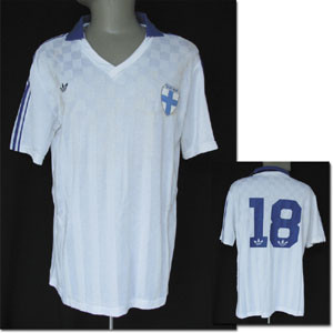 Am 29.10.1986 gegen Dänemark, Finnland - Trikot 1986