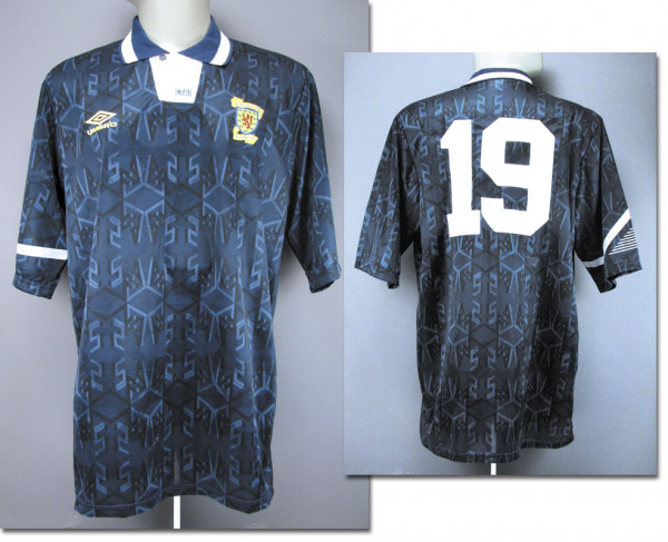 Match Worn Football Shirt Scotland 1992 No. 19