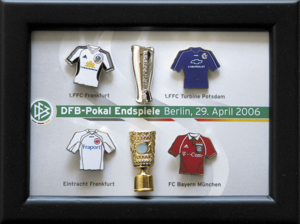 6 Offizielle Pins in Holzrahmen und DFB-Karton, DFB-Pokal 2006