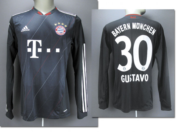 match worn football shirt Bayern Munich 2010/2011