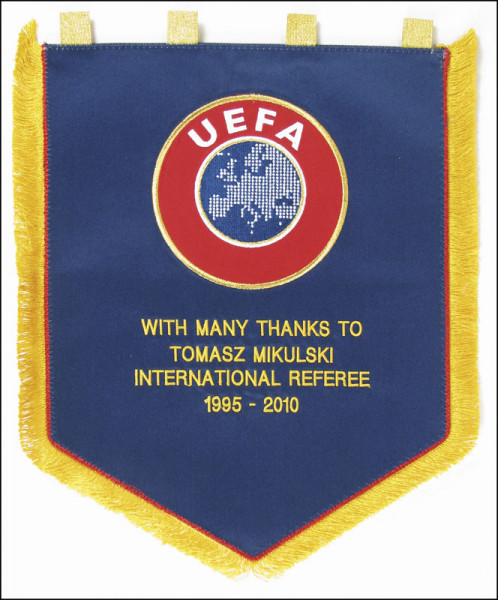 Verabschiedung Tomasz Mikulski, UEFA-Wimpel 2010