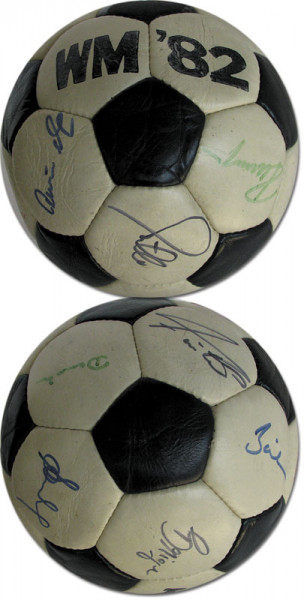 Nationalmannschaft 1982: World Cup 1982 Autograph-football Germany signed