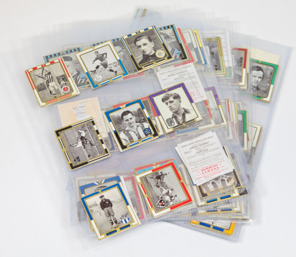 236 Einzelbilder zum Album K nig-Fu ball" und "Sammeltafeln. Anhang zum Sammel-Album K nig Fu ball